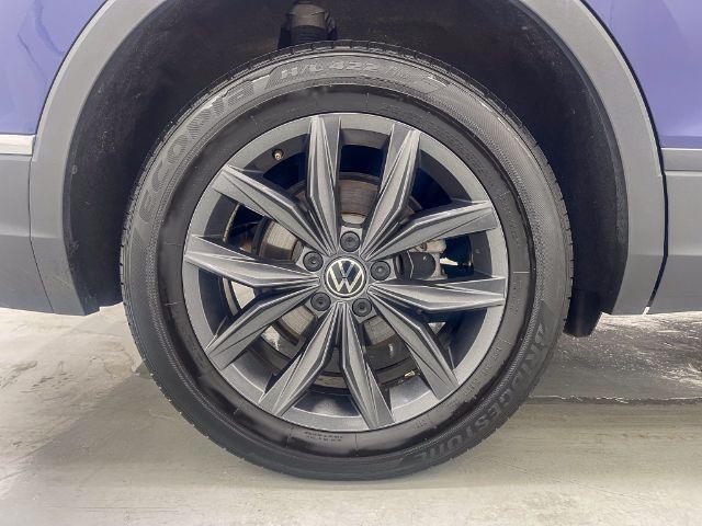 Photo of 2023 Atlantic Blue Volkswagen Tiguan