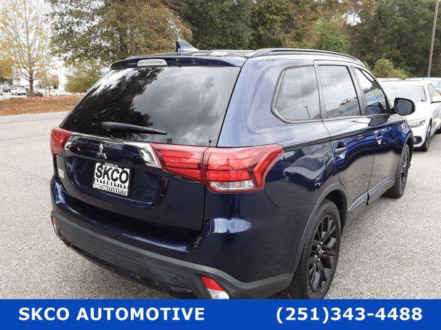 Photo of 2018 Cosmic Blue Metallic Mitsubishi Outlander