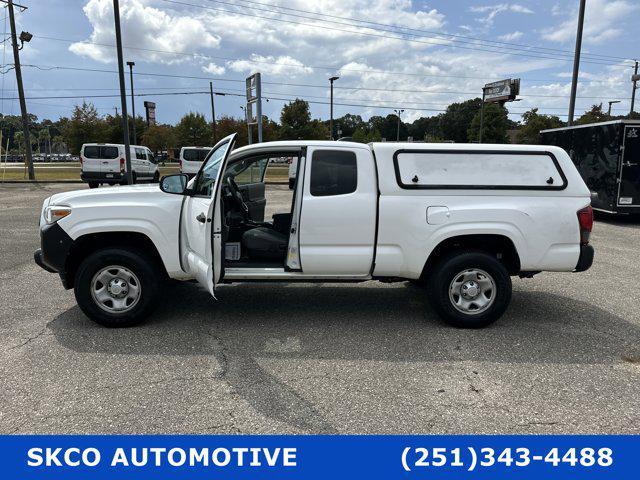 Photo of 2020 Super White Toyota Tacoma