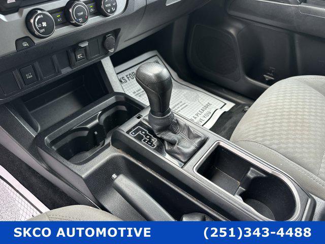 Photo of 2020 Super White Toyota Tacoma