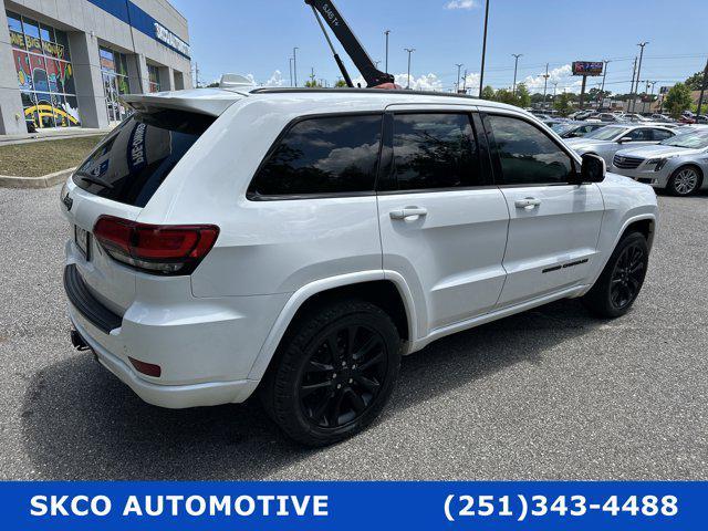 Photo of 2020 Bright White Clearcoat Jeep Grand Cherokee