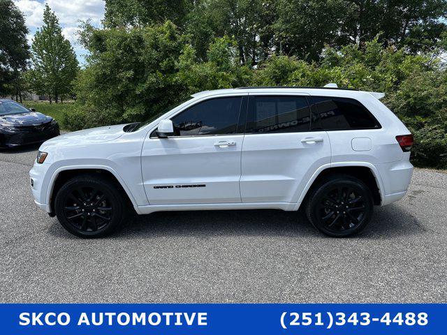 Photo of 2020 Bright White Clearcoat Jeep Grand Cherokee