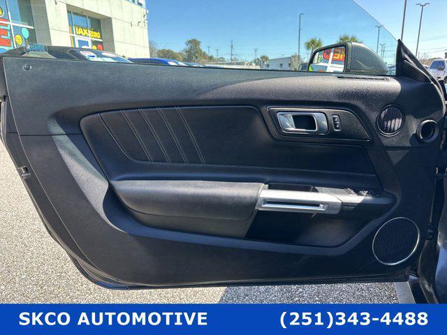 Photo of 2018 Magnetic Metallic Ford Mustang