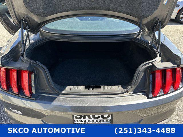 Photo of 2018 Magnetic Metallic Ford Mustang