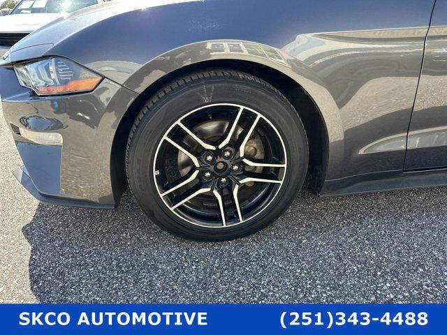 Photo of 2018 Magnetic Metallic Ford Mustang