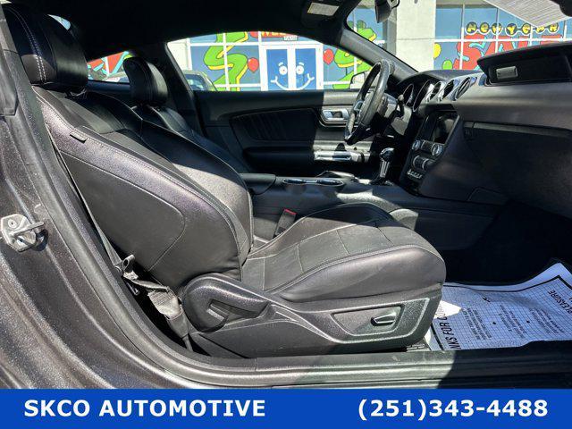 Photo of 2018 Magnetic Metallic Ford Mustang