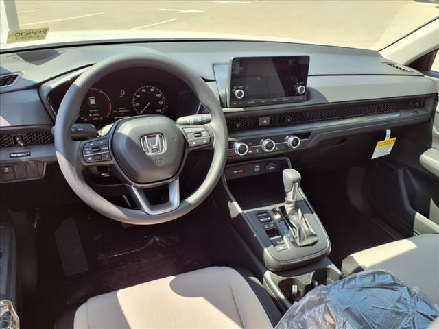Photo of 2026 Platinum White Pearl Honda CR-V