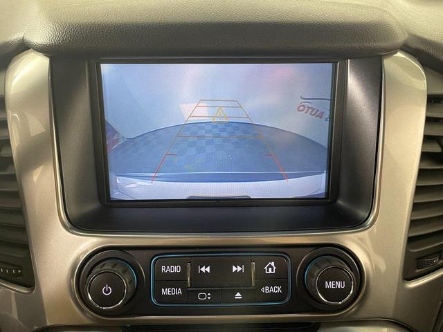 Photo of 2018 Summit White Chevrolet Tahoe
