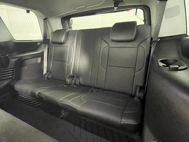 Photo of 2018 Summit White Chevrolet Tahoe