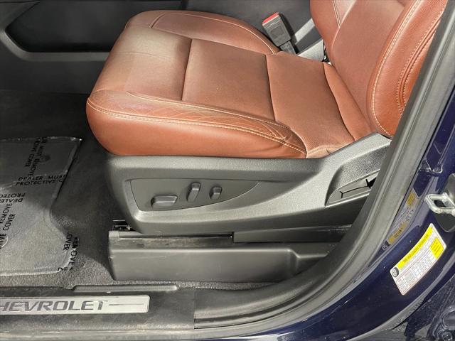 Photo of 2020 Blue Velvet Metallic Chevrolet Suburban