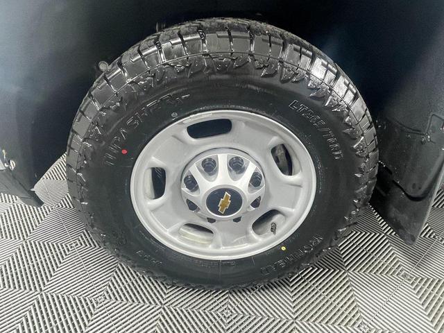 Photo of 2024 Summit White Chevrolet Silverado 2500