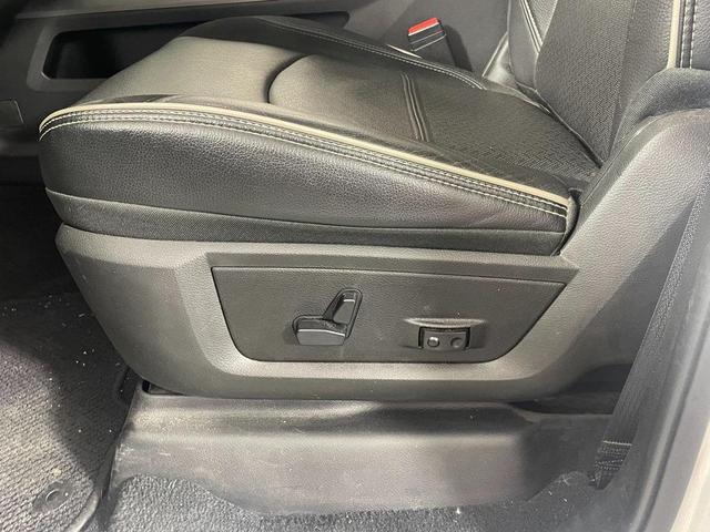 Photo of 2020 Bright White Clearcoat RAM 3500