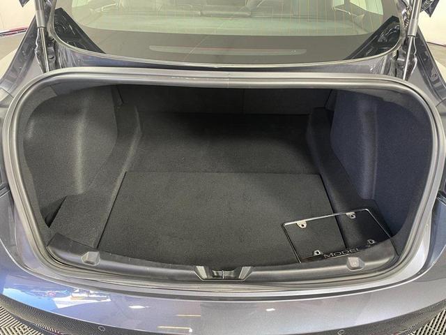 Photo of 2018 Gray Tesla Model 3