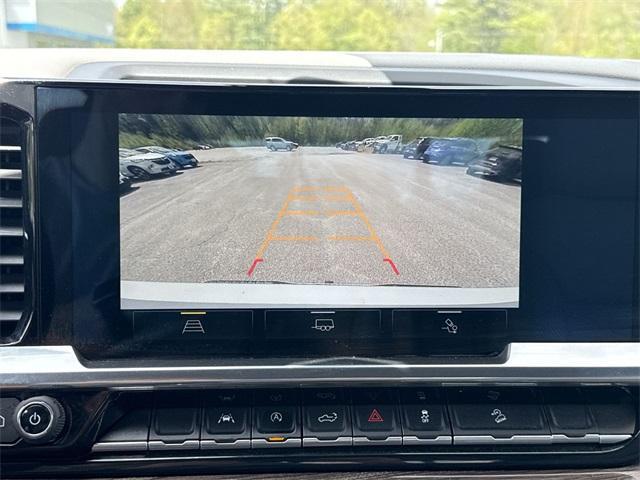 Photo of 2023 Summit White Chevrolet Silverado 1500