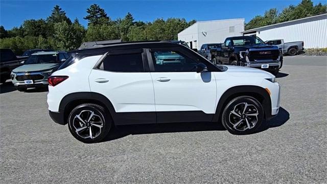 Photo of 2021 Summit White Chevrolet Trailblazer