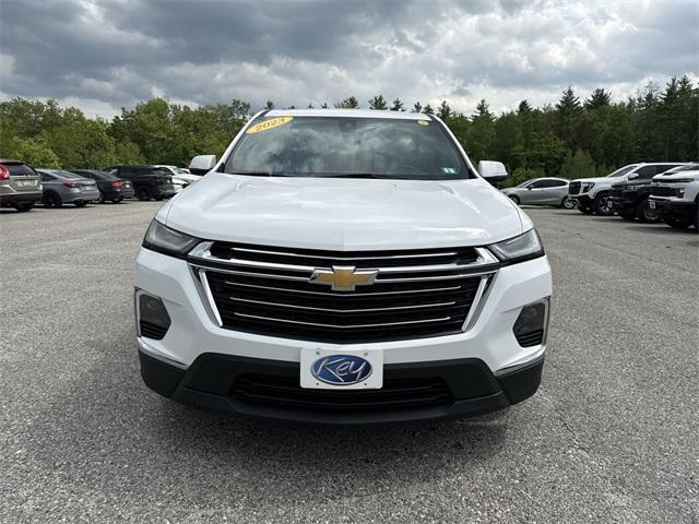 Photo of 2023 Summit White Chevrolet Traverse