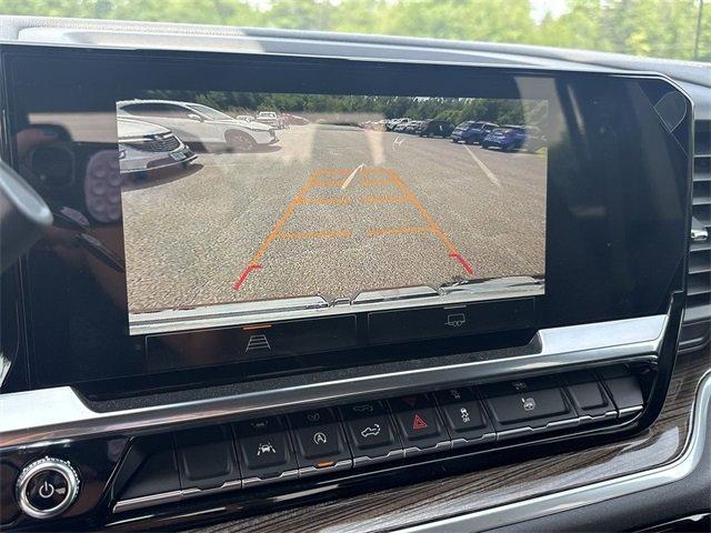 Photo of 2025 Summit White GMC Sierra 1500