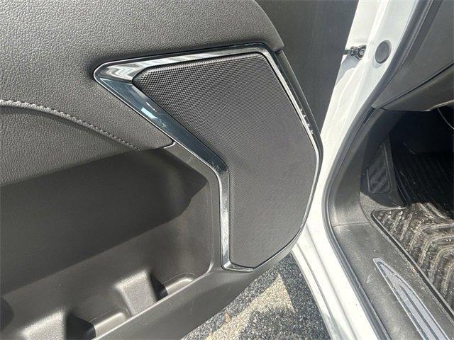 Photo of 2025 Summit White GMC Sierra 1500