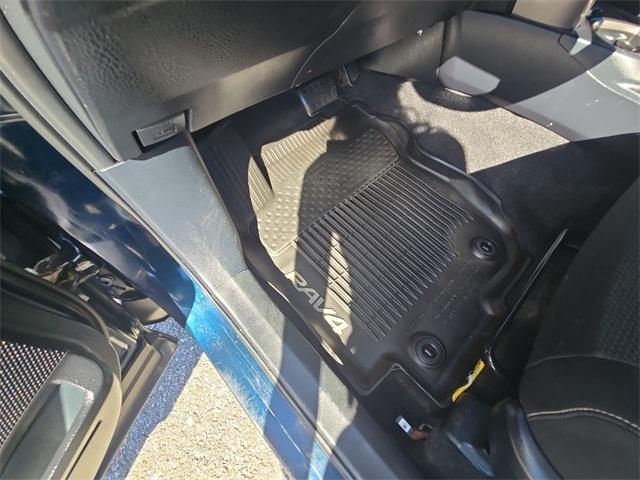 Photo of 2018 Green Toyota RAV4