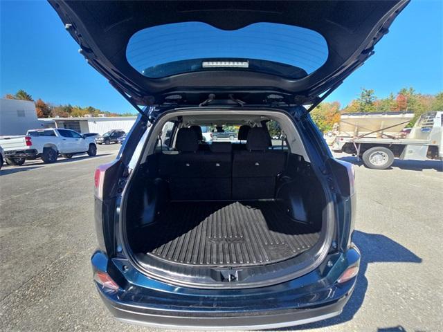 Photo of 2018 Green Toyota RAV4