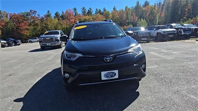 Photo of 2018 Green Toyota RAV4