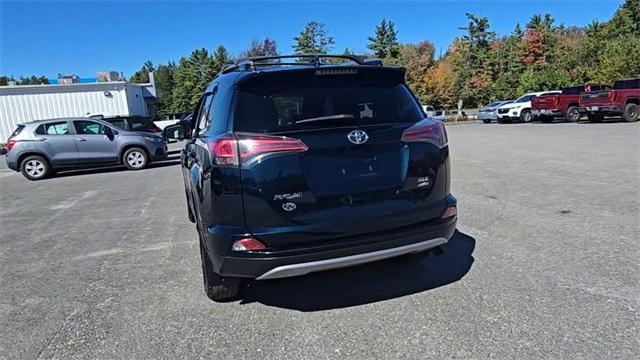 Photo of 2018 Green Toyota RAV4