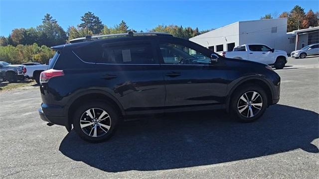 Photo of 2018 Green Toyota RAV4