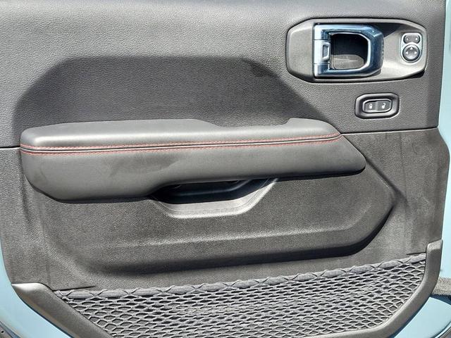Photo of 2025 Anvil Clearcoat Jeep Gladiator