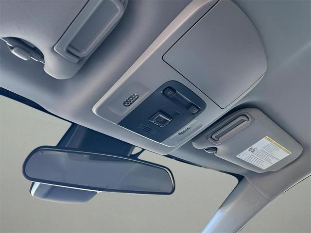 Photo of 2024 Ice Cap Toyota Camry