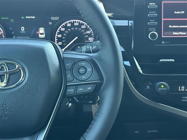 Photo of 2024 Ice Cap Toyota Camry