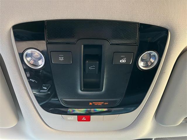 Photo of 2024 Gravity Gray Kia Seltos
