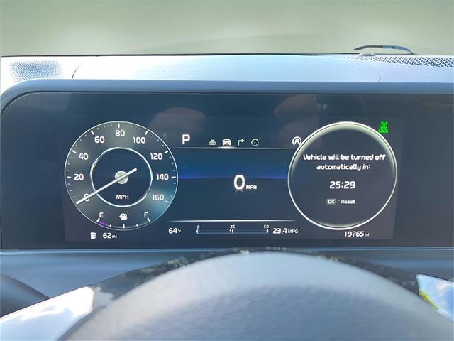 Photo of 2024 Gravity Gray Kia Seltos