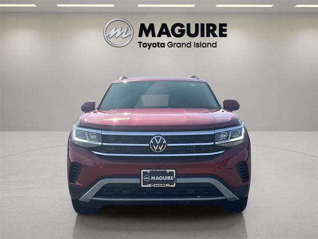 Photo of 2023 Red Metallic Volkswagen Atlas