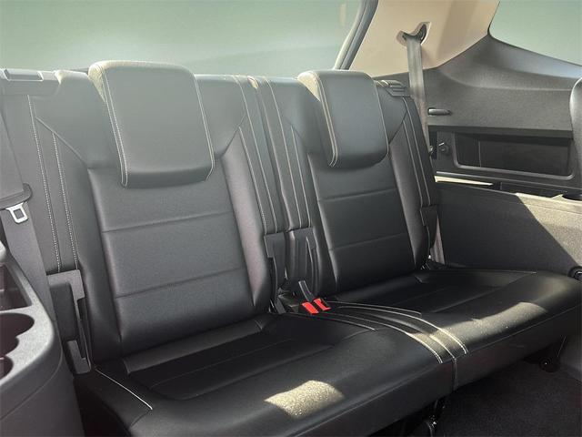 Photo of 2023 Red Metallic Volkswagen Atlas