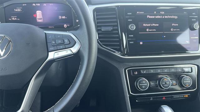 Photo of 2023 Red Metallic Volkswagen Atlas