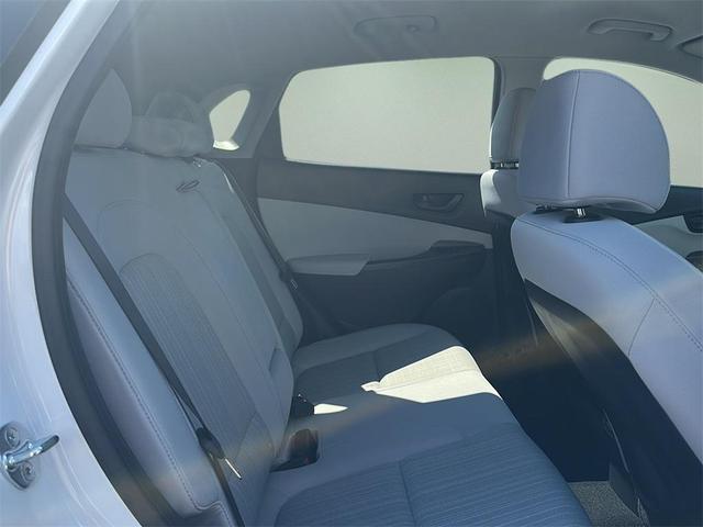 Photo of 2023 Lunar White Hyundai KONA