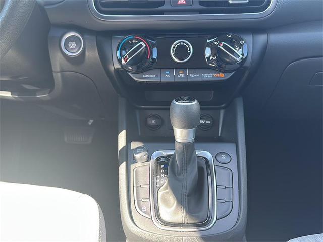 Photo of 2023 Lunar White Hyundai KONA