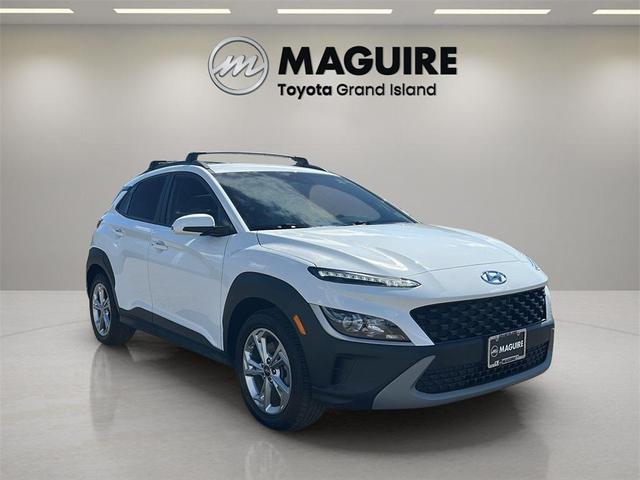 Photo of 2023 Lunar White Hyundai KONA