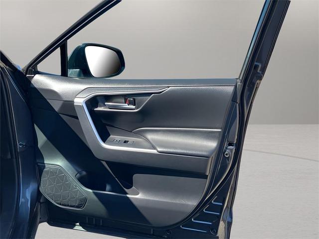 Photo of 2023 Gray Toyota RAV4 Hybrid