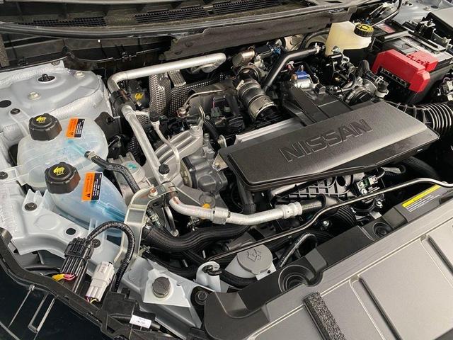 Photo of 2025 Brilliant Silver Metallic Nissan Rogue