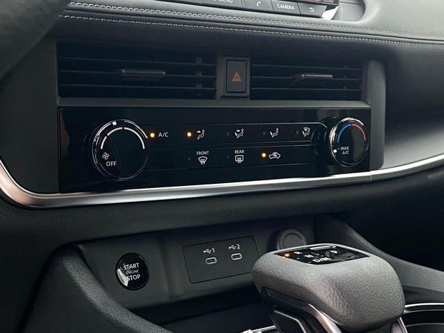 Photo of 2025 Brilliant Silver Metallic Nissan Rogue