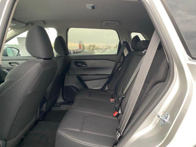 Photo of 2025 Brilliant Silver Metallic Nissan Rogue