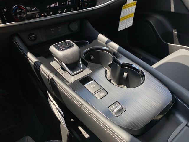 Photo of 2025 Black Nissan Rogue