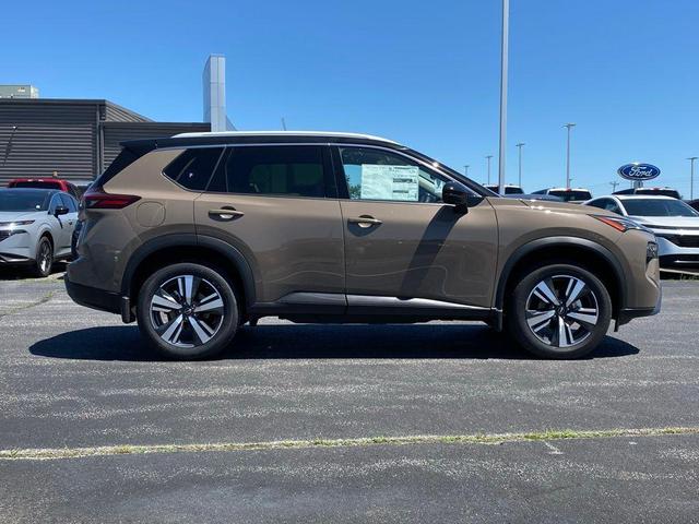 Photo of 2025 2t Dk Beige Blk Nissan Rogue