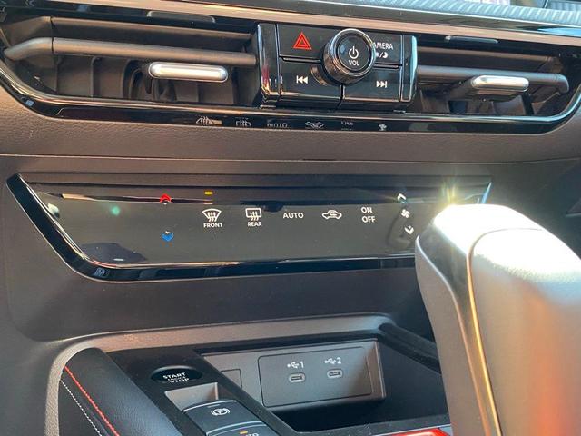 Photo of 2025 2t Gun Red Roof Nissan Kicks