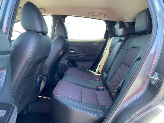 Photo of 2025 2t Gun Red Roof Nissan Kicks