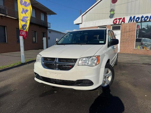Photo of 2013 Stone White Clearcoat Dodge Grand Caravan