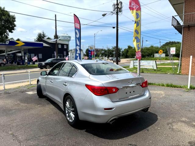 Photo of 2017 Liquid Platinum INFINITI Q50