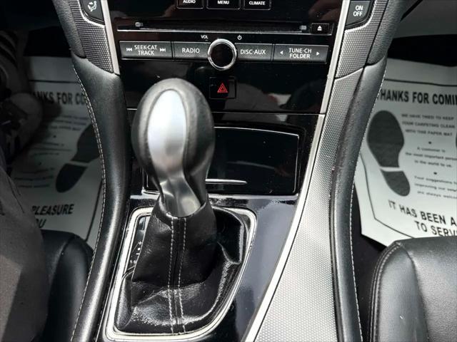 Photo of 2017 Liquid Platinum INFINITI Q50