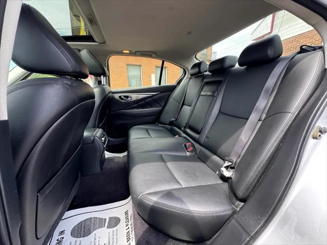Photo of 2017 Liquid Platinum INFINITI Q50